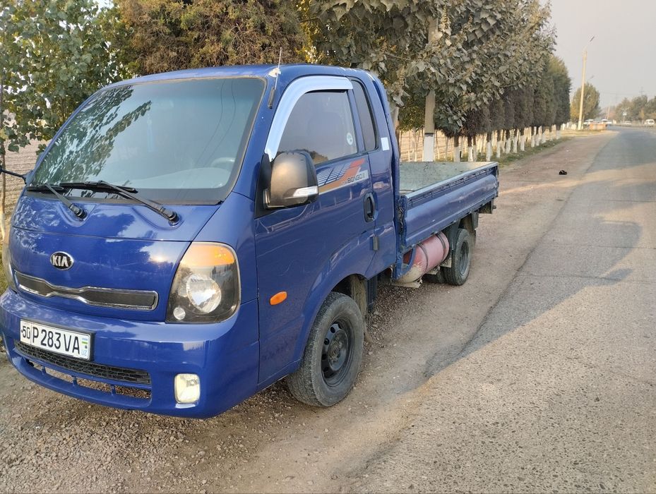 Kia bongo 3     2009 yil