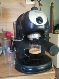 Кафе машина работят