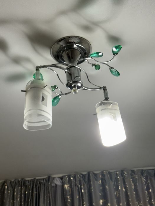 Продам люстры по 1500