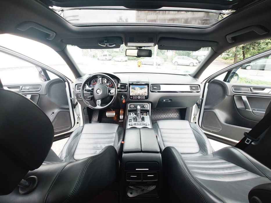Toareg 3.0 tdi R-line 245 cp