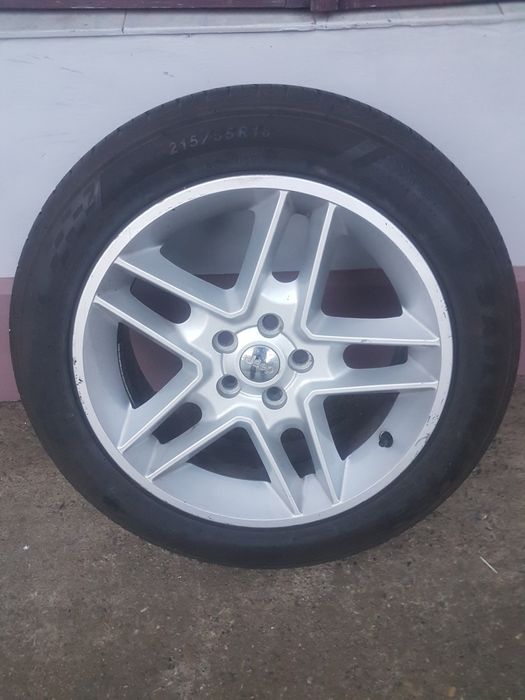 Vand cauciucuri stare foarte bună