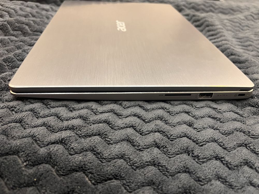 Acer swift 3 / 12gb оперативной памяти, 512 ssd, ryzen 3500u