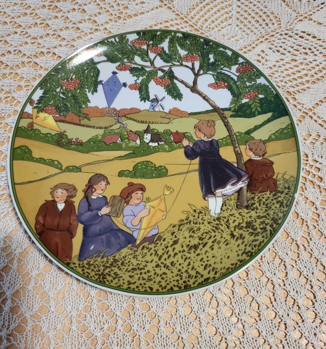 Колекционерска чиния за стена