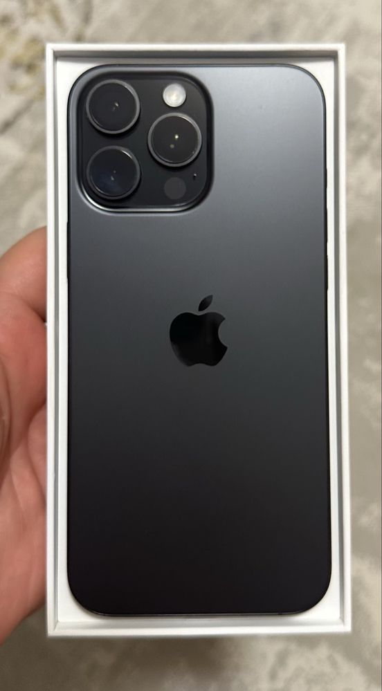 iPhone 16 promax 256GB black titanium