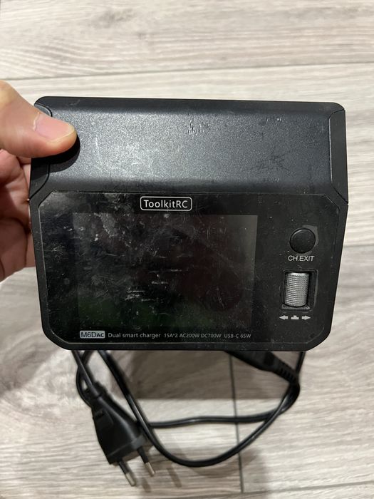 зарядное toolkit m6d rc