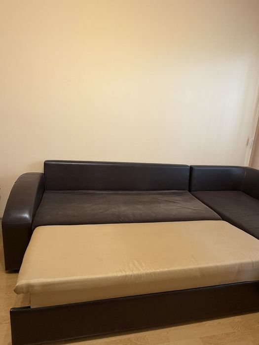 Ъглов диван спалня