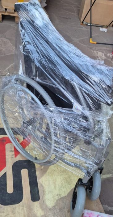 Коляска инвалидная новая в упаковке