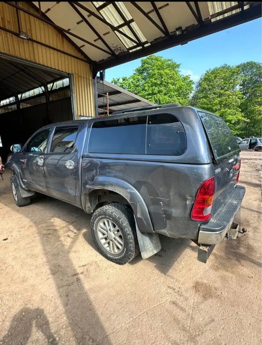 Dezmembrez Toyota Hilux 3.0 Invincible manual 2012-2015 1KD-FTV