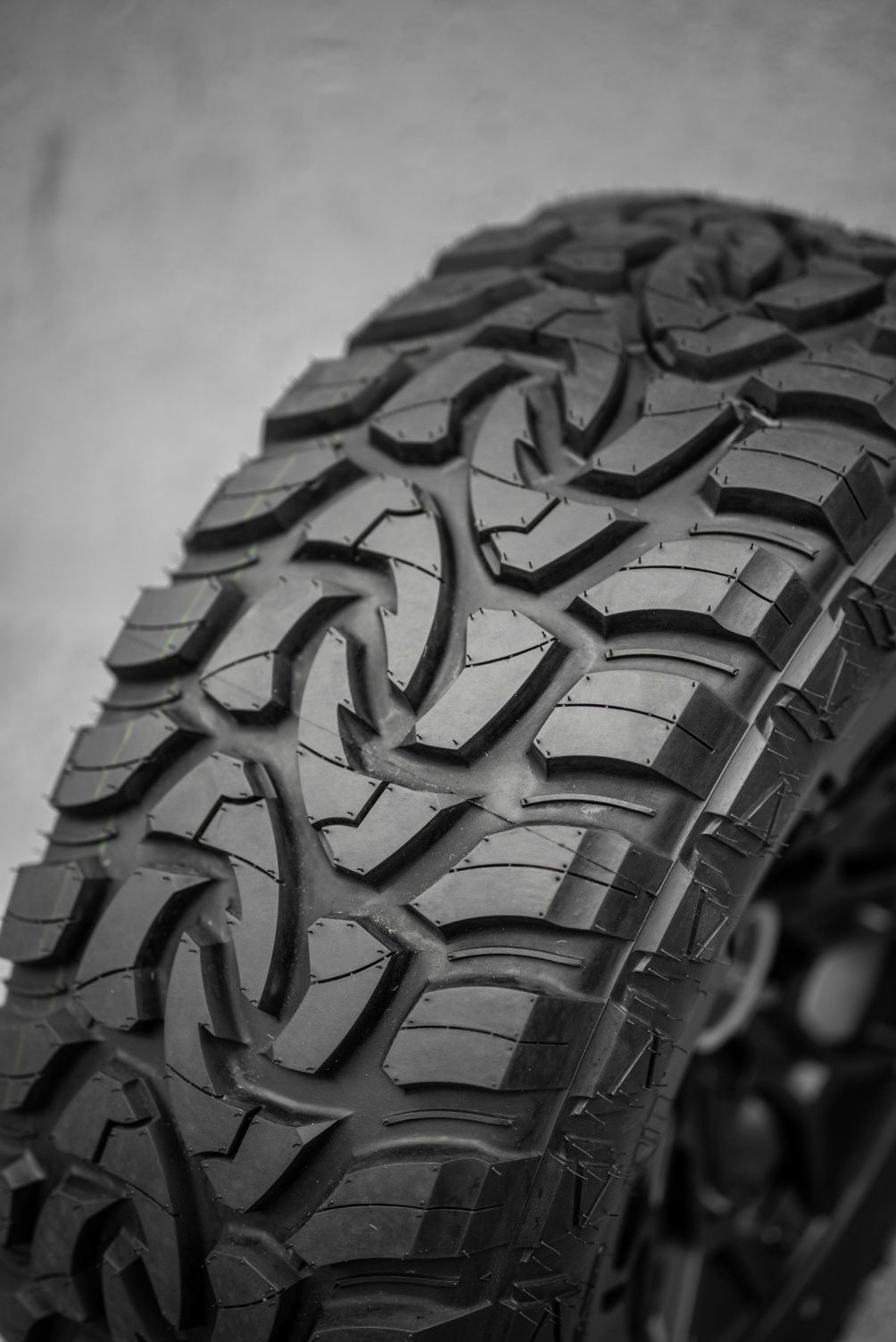 285/55R20 122/119Q Three-A LT Mud Contender M/T