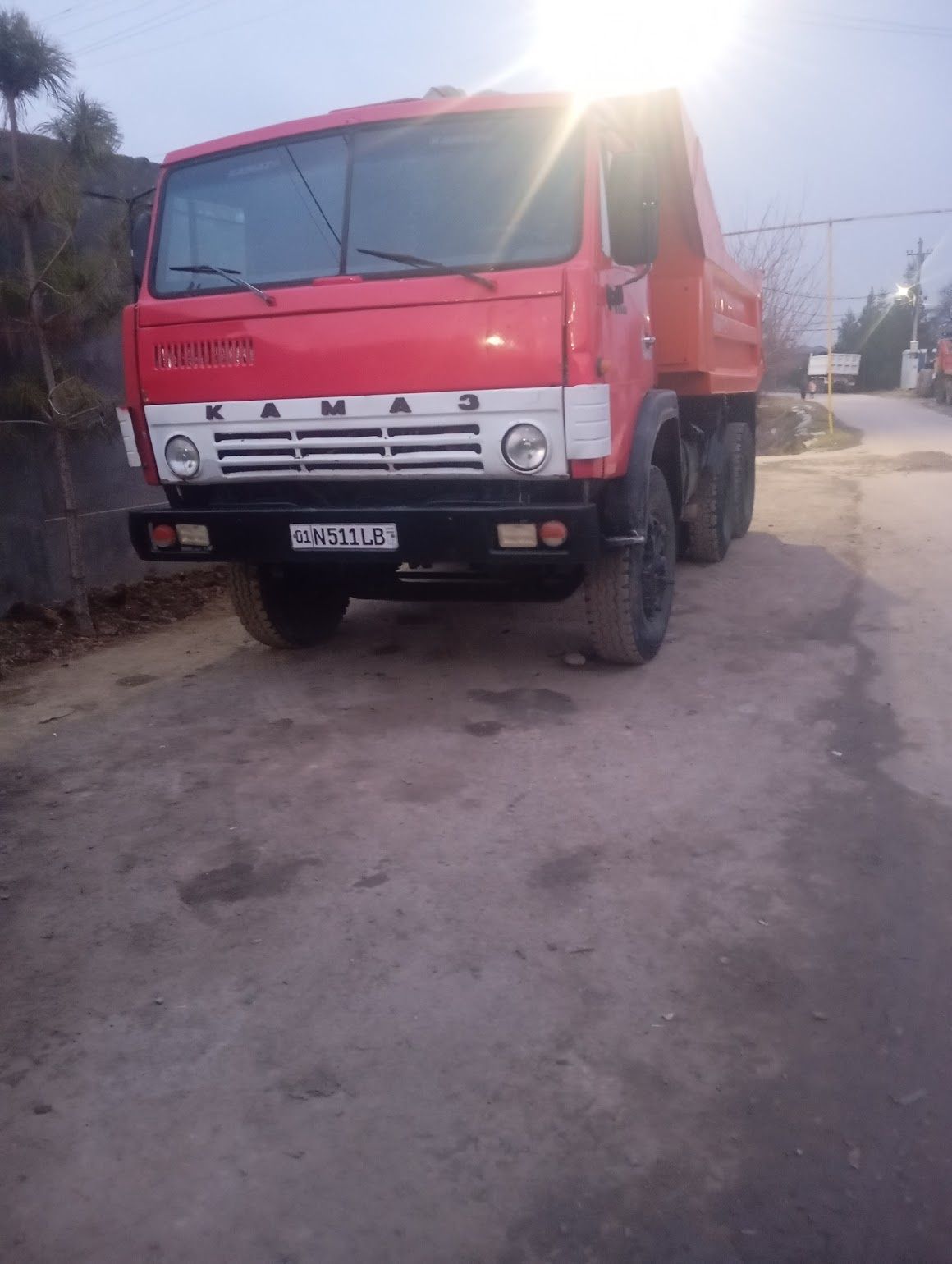 Kamaz sotiladi naxadu ishlab turgan moshina