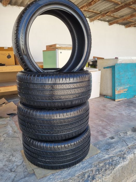 Продам летние покрышки