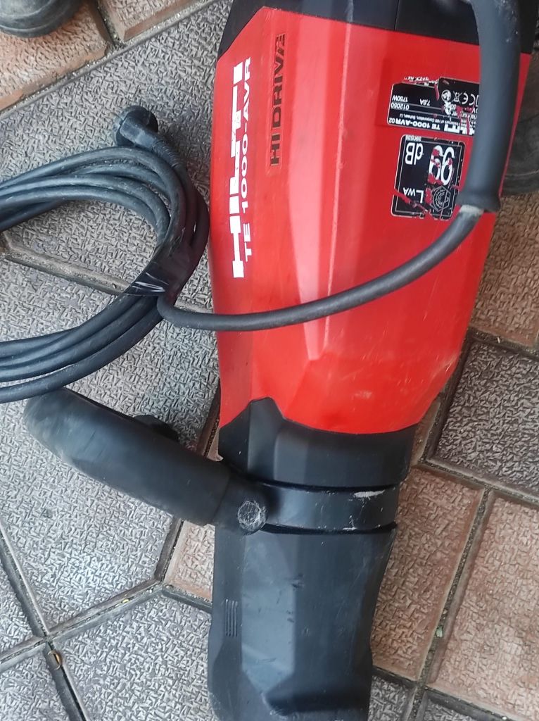 Demolator HILTI TE  1000-AVR ca nou