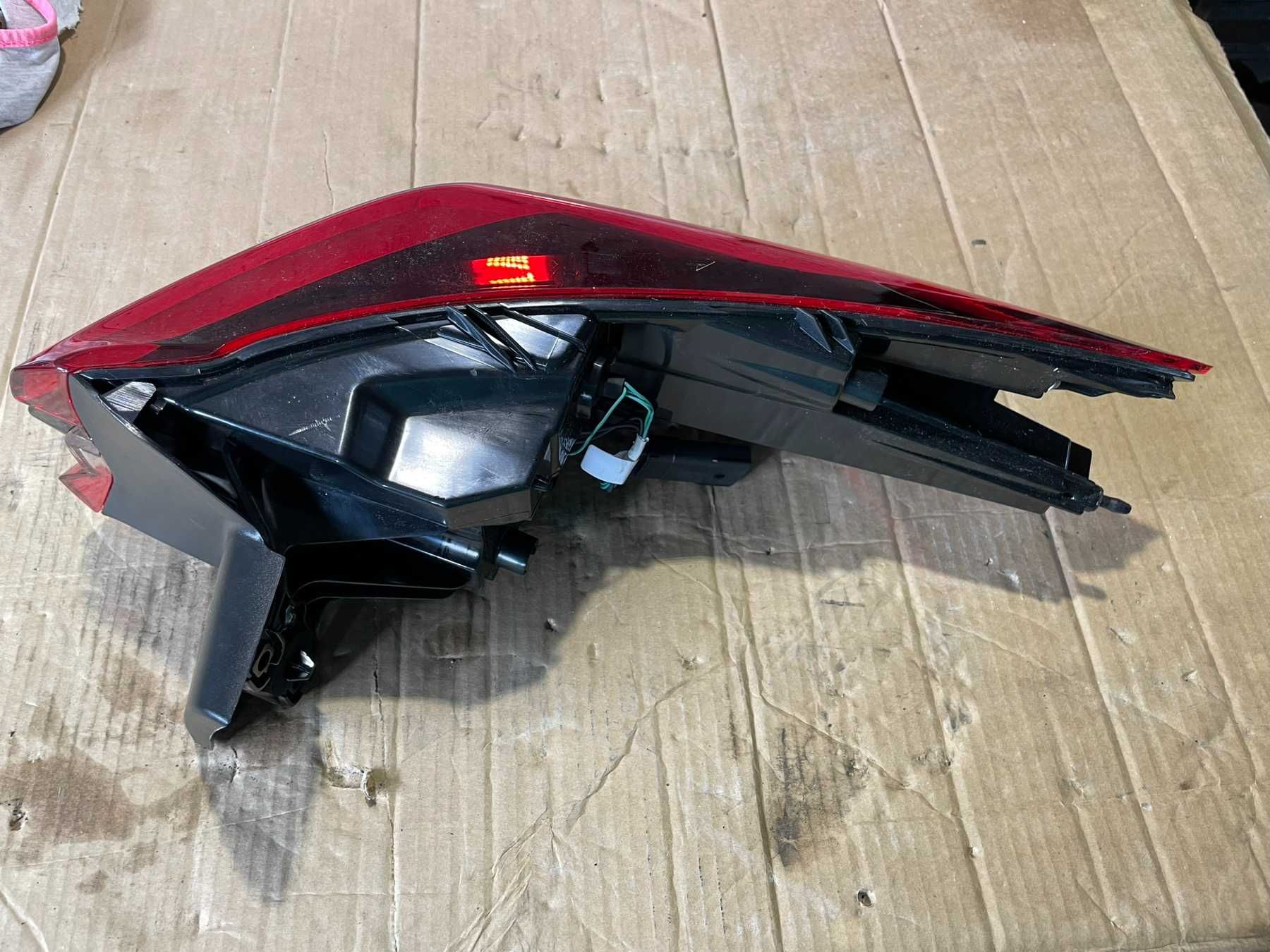 Стоп Заден Ляв 39099128 Opel Insignia B