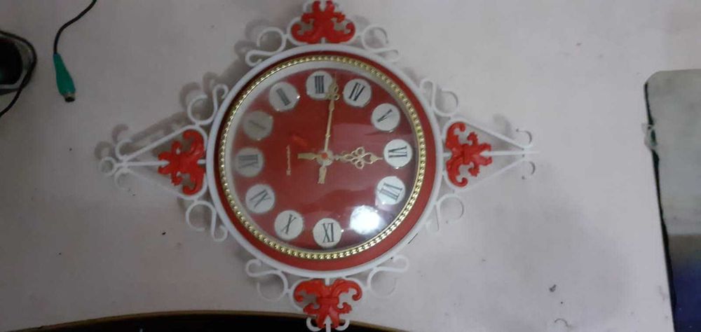 Продам раритетные часы