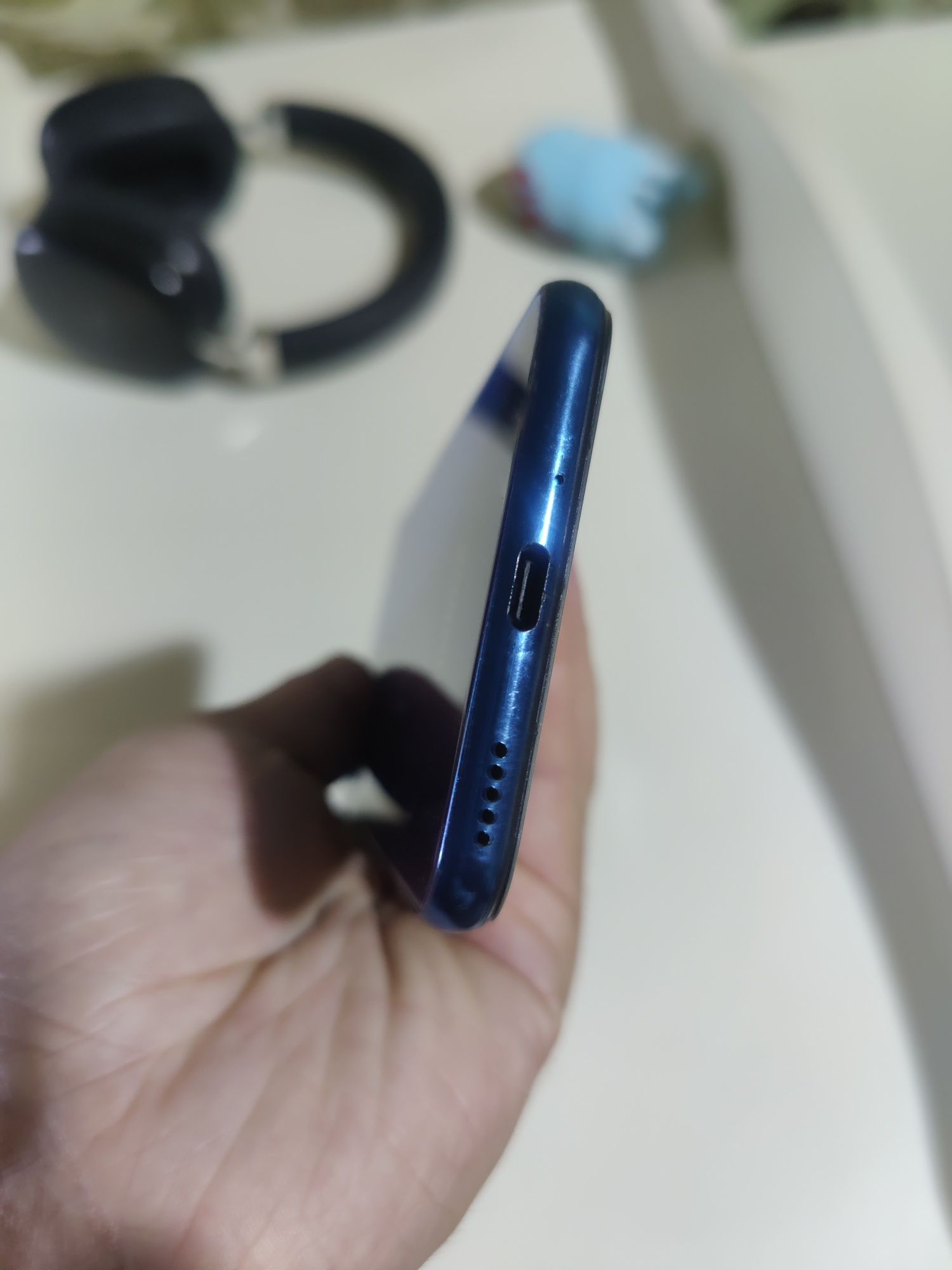 Honor P30 Lite сотилади айби симкарта яхши укимиябти
