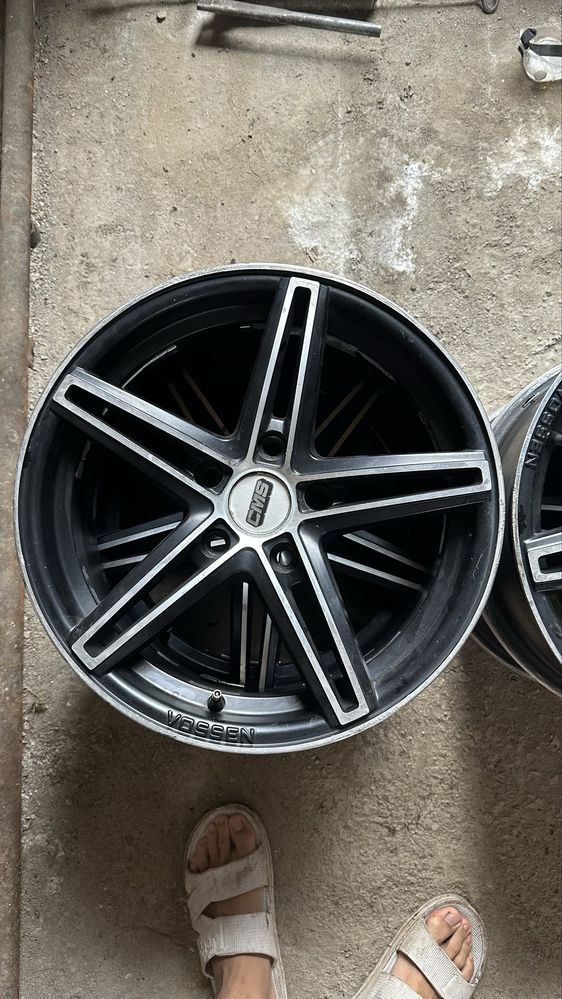 Продаётся диски Vossen R16