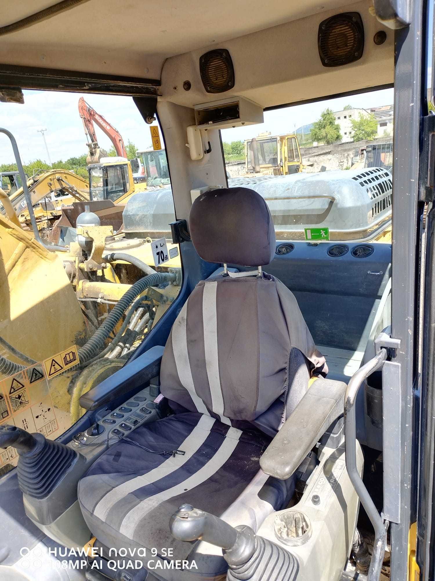 Dezmembrez Excavator pe senile Komatsu PC290