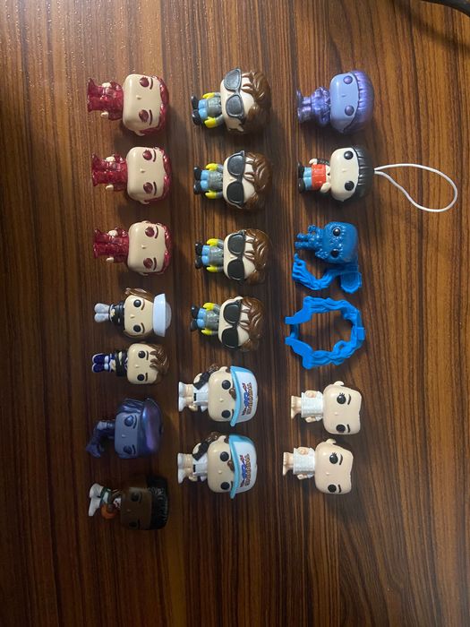 Фигурки из kinder joy stranger things