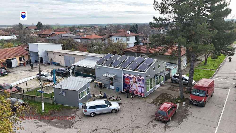 Търговски обект за продажба в с. Сандрово