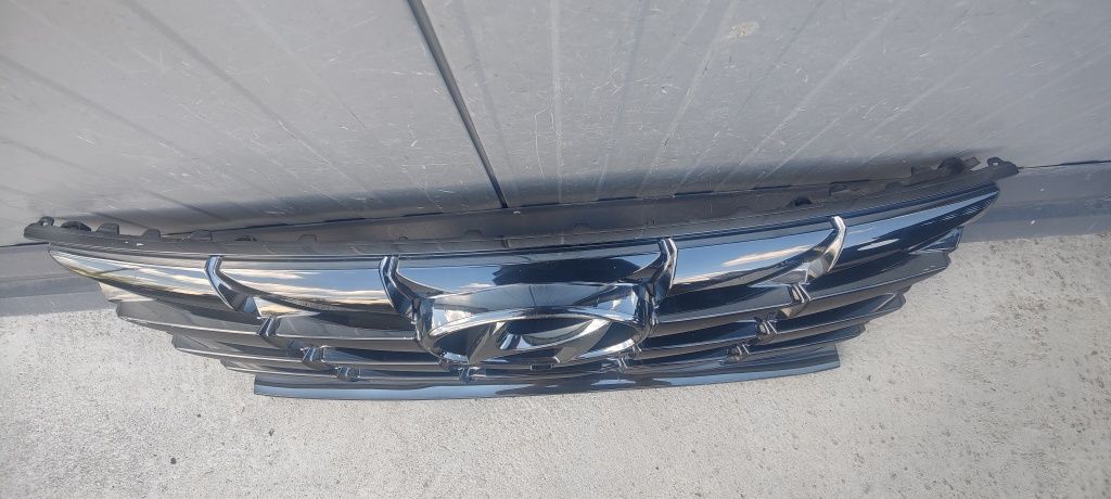 Grila centrala Hyundai Tucson 2023