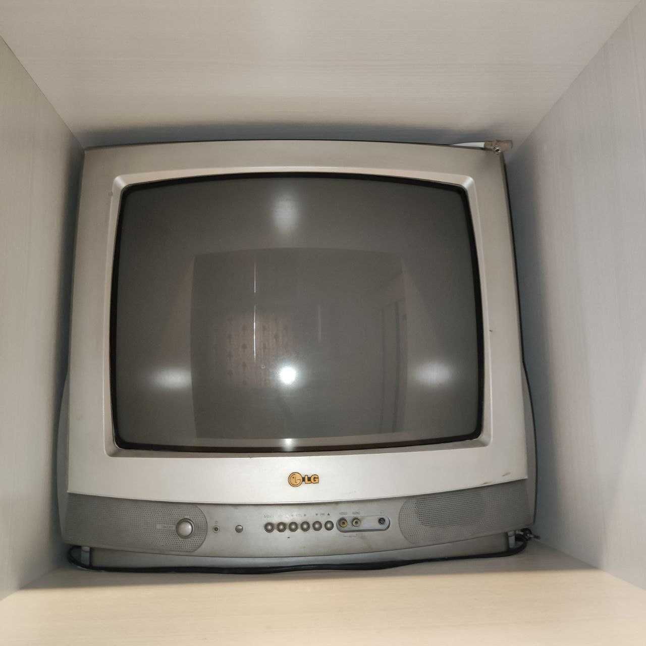 Старый телевизор LG