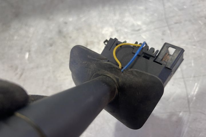 Maneta semnalizare Dacia Logan prima generatie