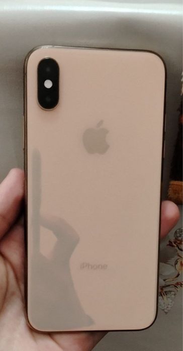 IPhone xs 256GB gold sotiladi holati a'lo