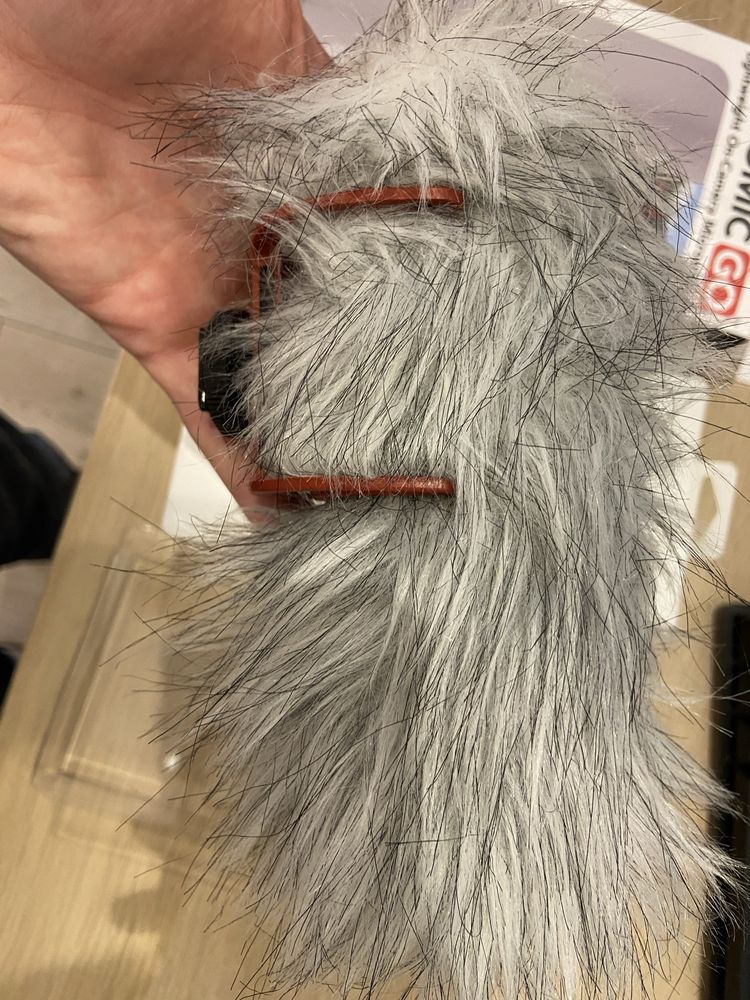 Микрофон Rode VideoMic Go + ветробран Deadcat Go