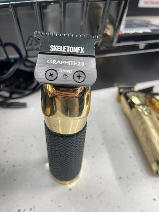 BabylissPRO SkeletonFX Gold – Trimmer profesional premium