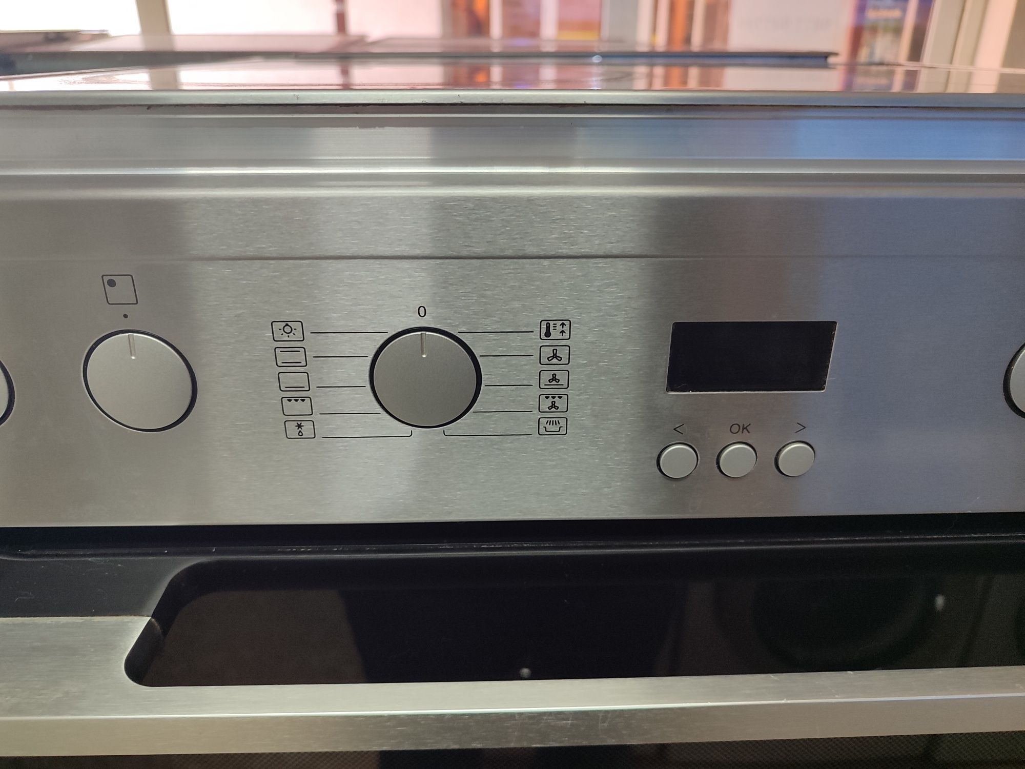Фурна с котлони Miele H2363E - 76литра.