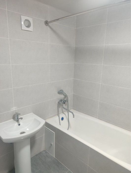 х Чиланзар  23 квартал 2/2/5 Балкон:2х6,Кирпичный Дом,Обш:54