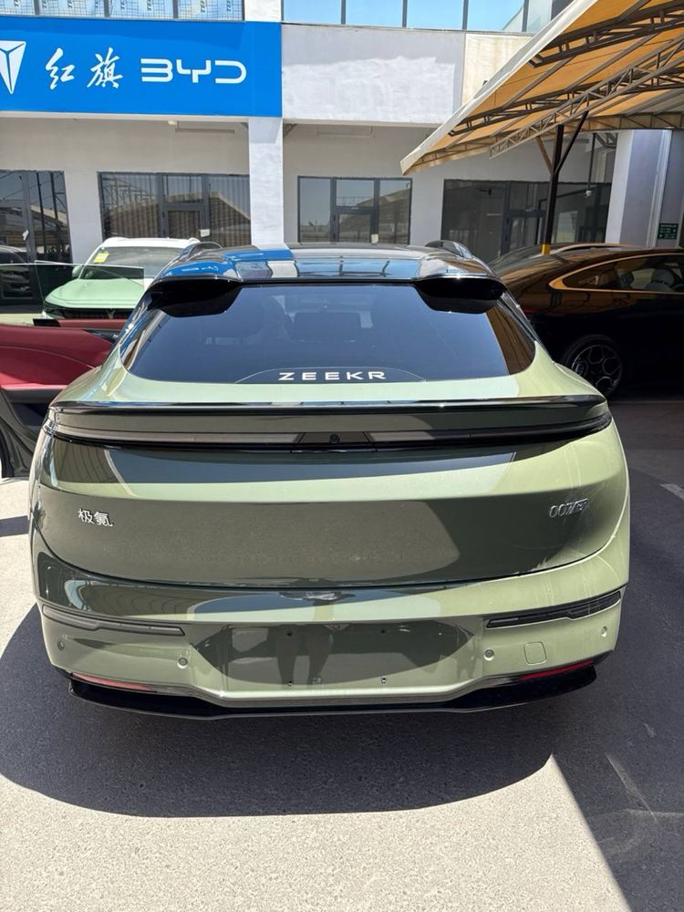 Zeekr 007 gt awd