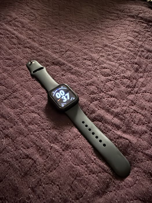 Apple watch SE (2-nd gen) 40mm black