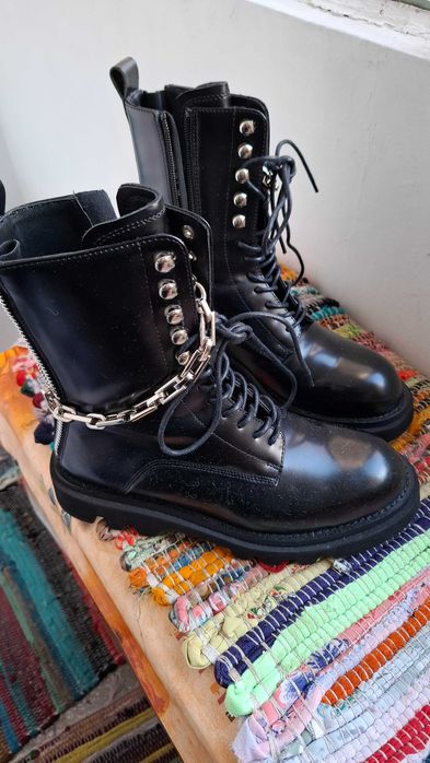 IL PASSO - Ghete damă, model deosebit din piele naturală