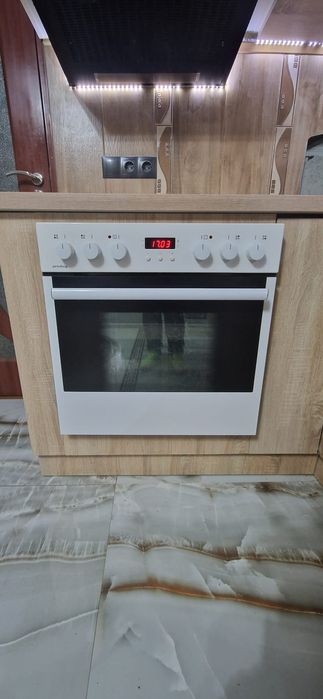 Plită electric încorporat cu cuptor marca privileg