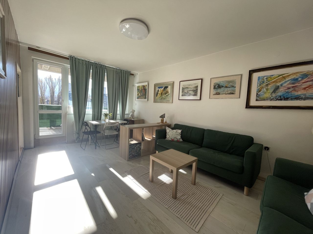 Дава се под наем Двустаен апартамент в София, Борово - 86 кв.м за 612 € - Снимка #1