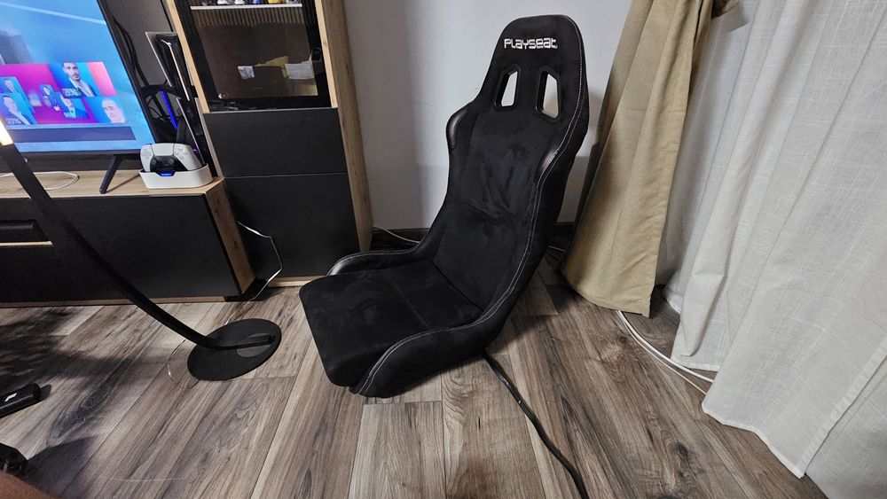 Scaun volan gaming Playseat Evolution Alcantara full box complet
