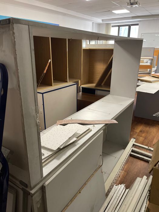 Продаем офисную мебель