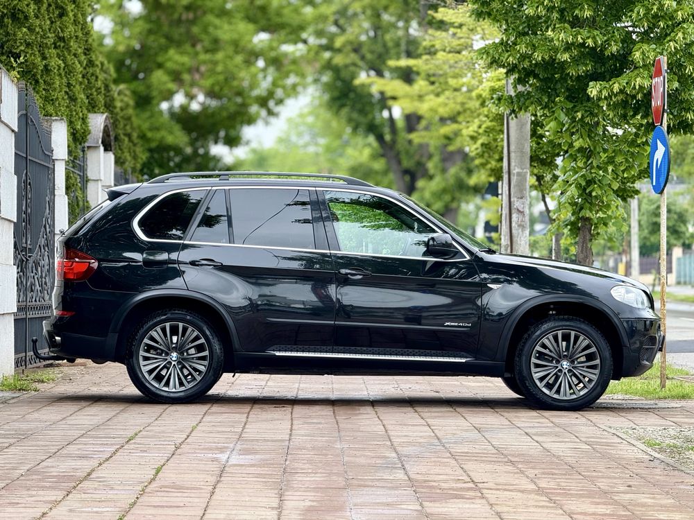 • Bmw X5 2012 Facelift 3.0D Extra Full/ Parc auto / Rate / Garantie •