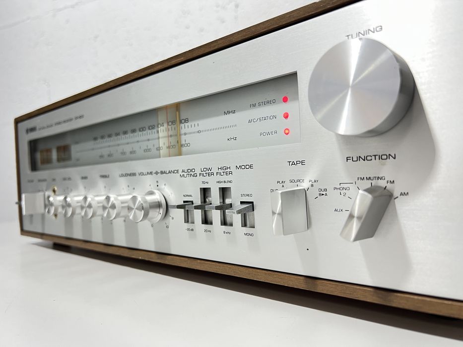 Amplificator/amplituner Yamaha CR-800 70w/canal