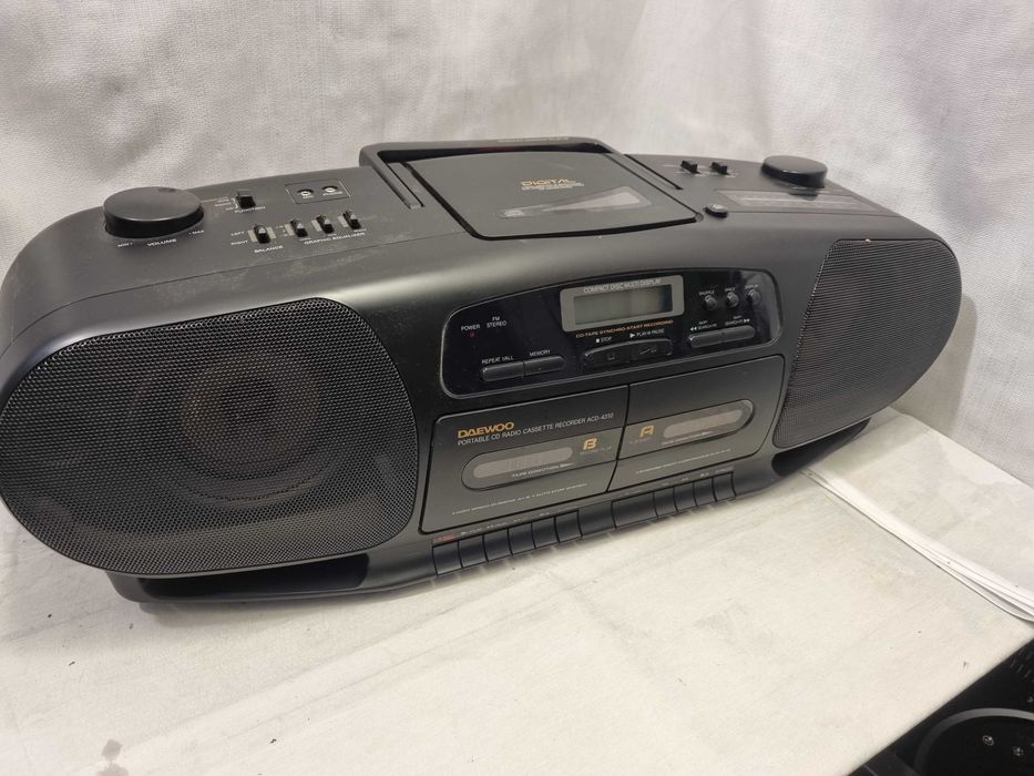 Boombox Daweoo ACD-4310 FM MW LW Cassette deck radio portabil