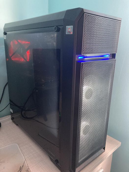 Геймърски компютър - AMD Ryzen 5/ RX 6600/ 16 RAM/ SSD/ Windows 11