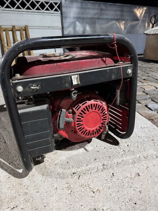 Generator de curent electric