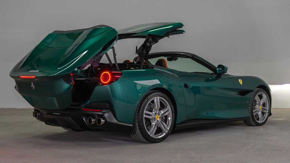 Ferrari Portofino „Tailor Made” Unicat-Interior și Exterior (Leasing)