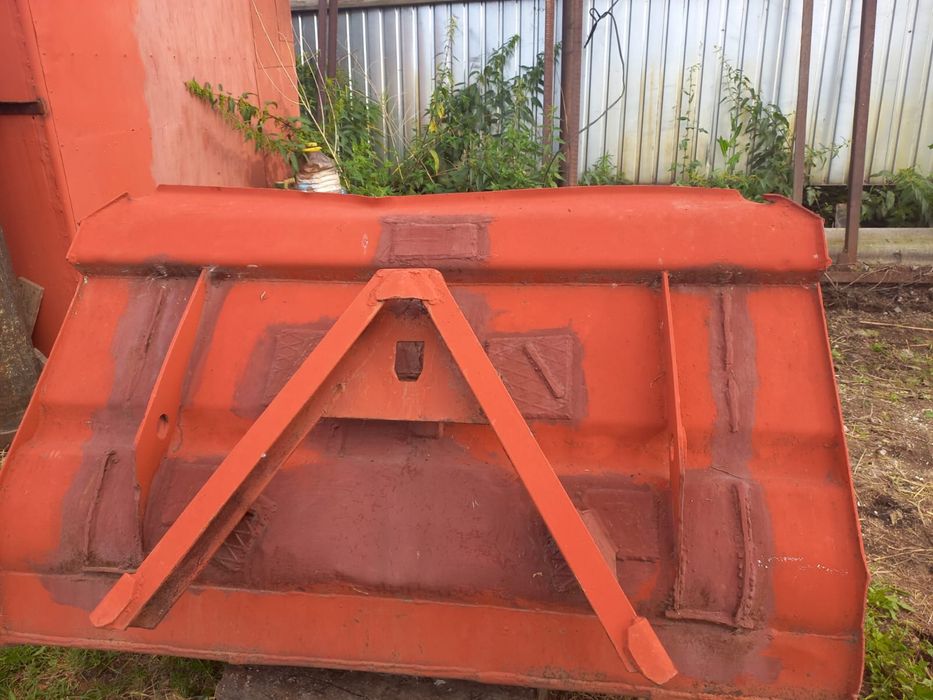 Продам срочно ковш для трактора