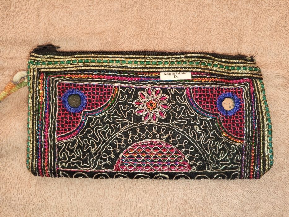 Mitti kashli kilach — milliy bezakli nafis aksessuar judayam qulay od