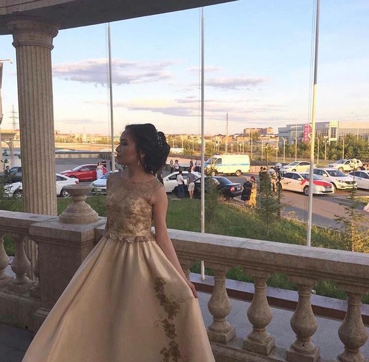 Платье на выпускной