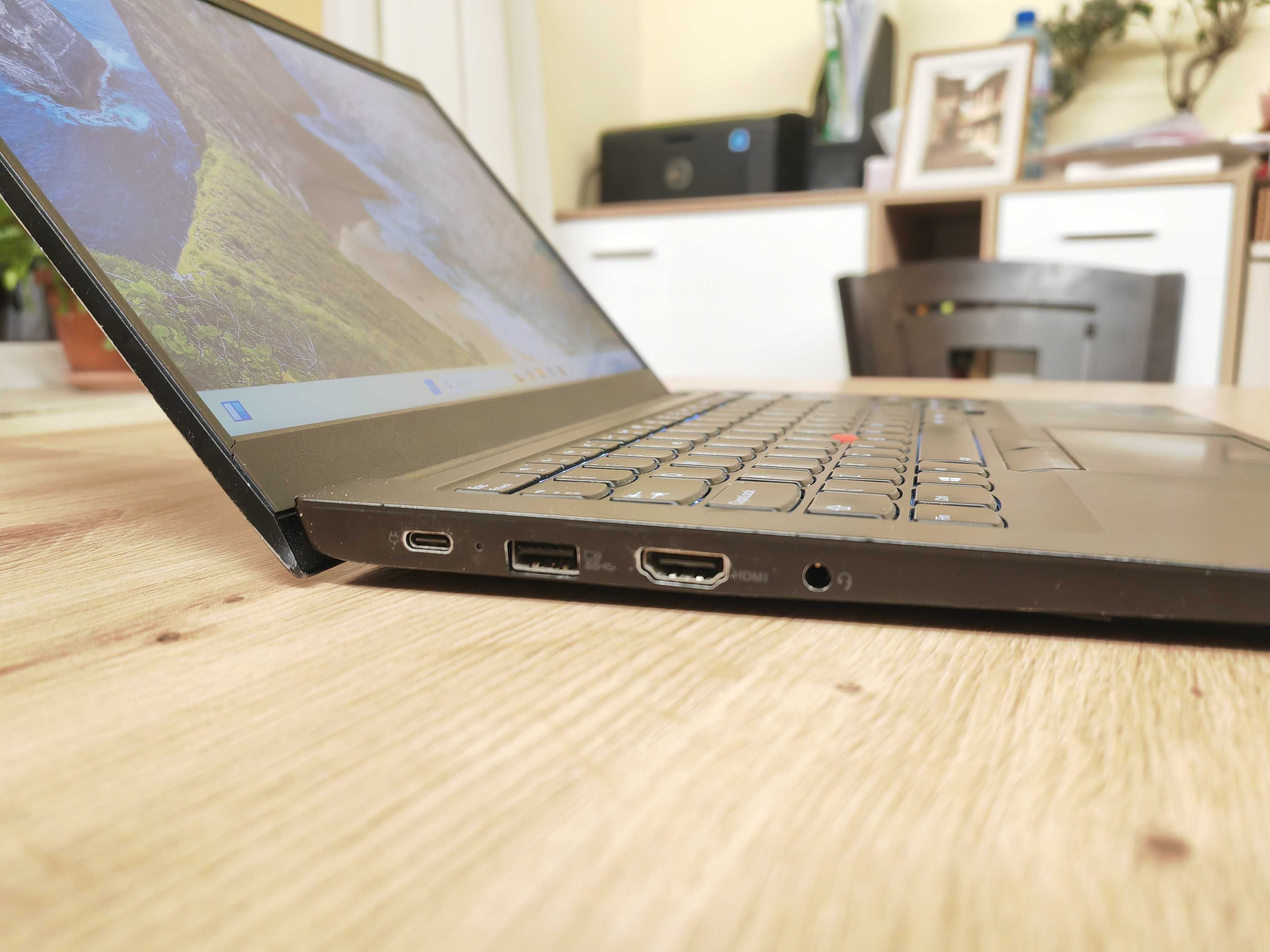 Лаптоп Lenovo ThinkPad Е14 с 6-ядрен Ryzen 5 5500U 14" FHD, 256/8 GB