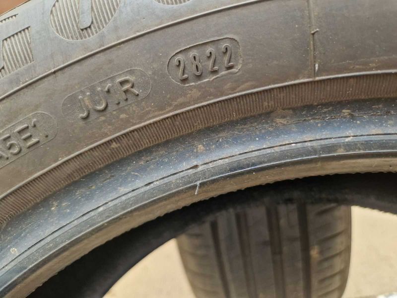 2 Goodyear R17 205/55 Anvelope de vară DOT2822
