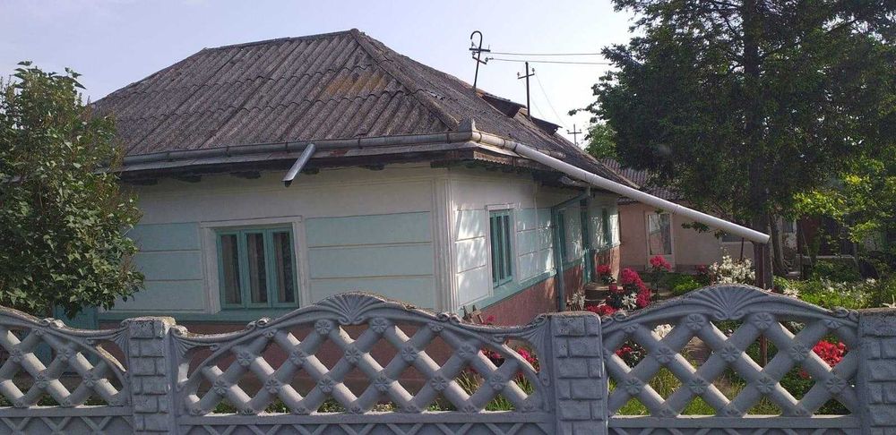 Vand casa cu teren intravilan 7347 mp Stolnicieni Prajescu-Iasi
